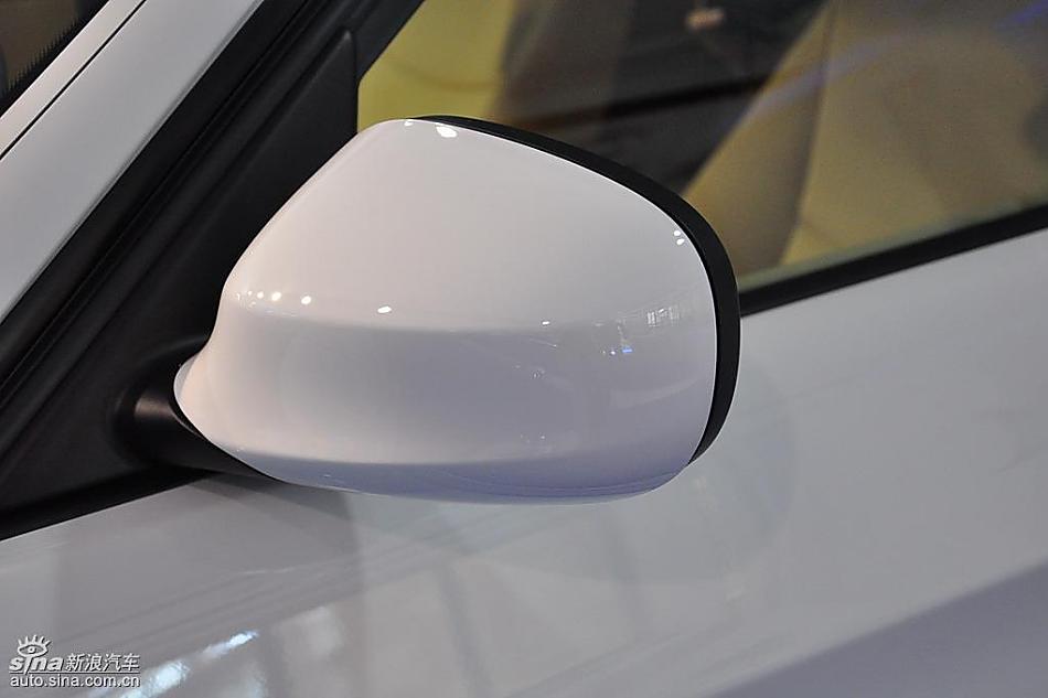 宝马318i进取型上市现场图