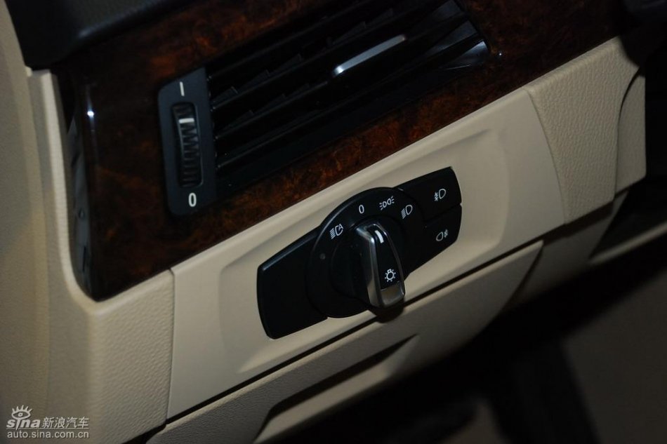 宝马320i i-music实拍