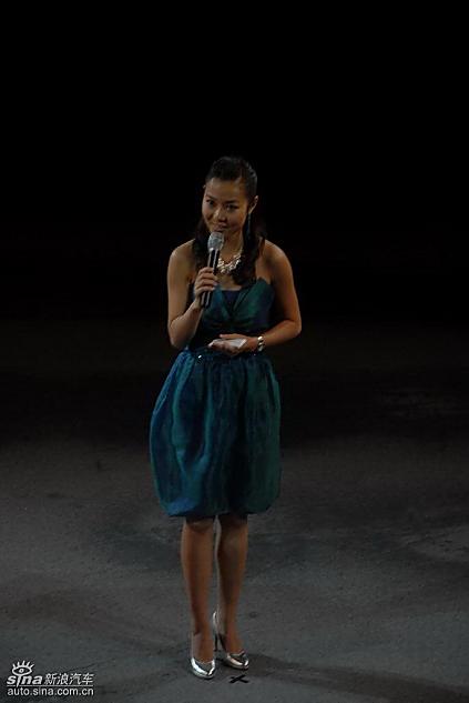 全新宝马3系上市实拍