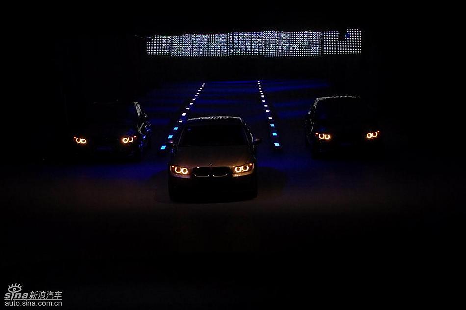 全新宝马3系上市实拍图