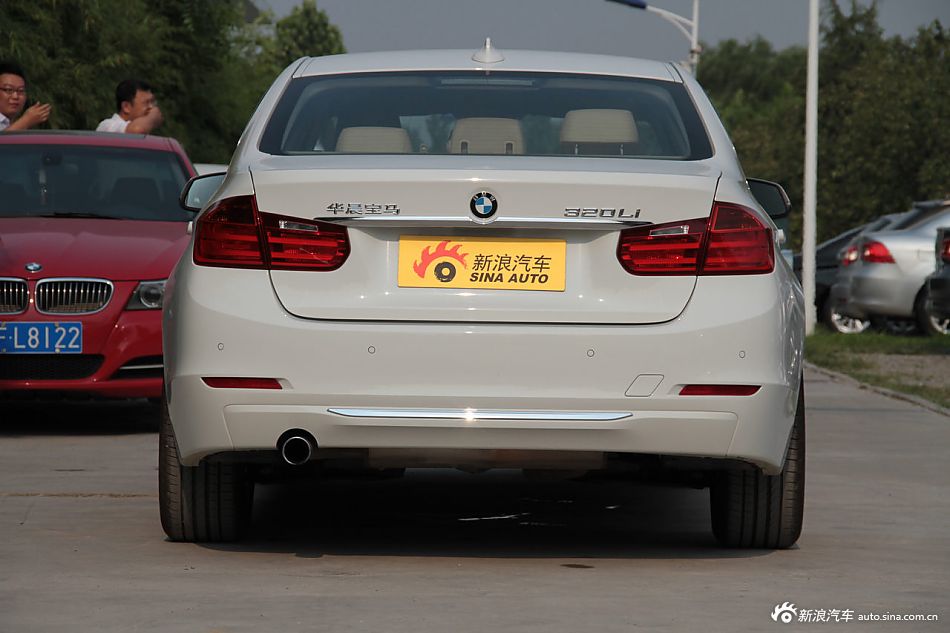 2013款宝马3系到店实拍