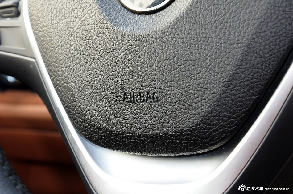 2013款宝马3系长轴距版实拍