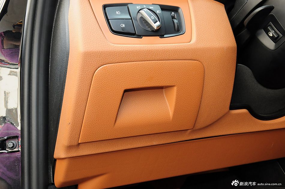 2013款宝马3系长轴距版实拍