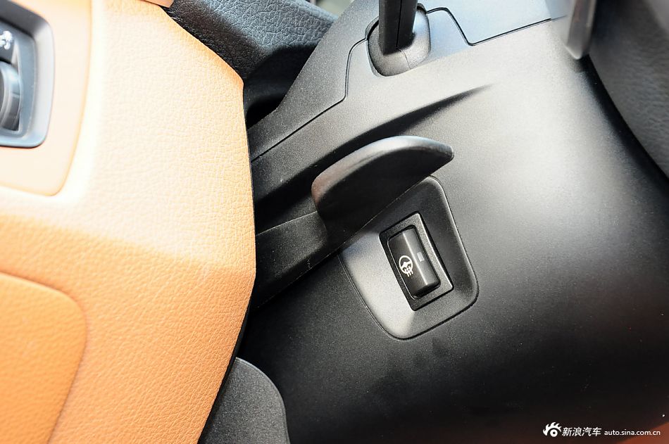 2013款宝马3系长轴距版实拍