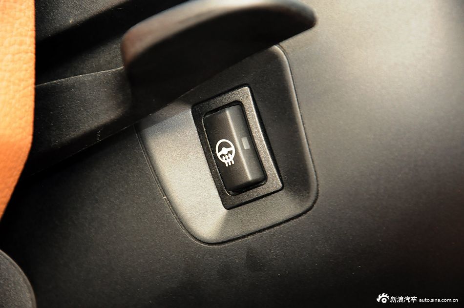 2013款宝马3系长轴距版实拍