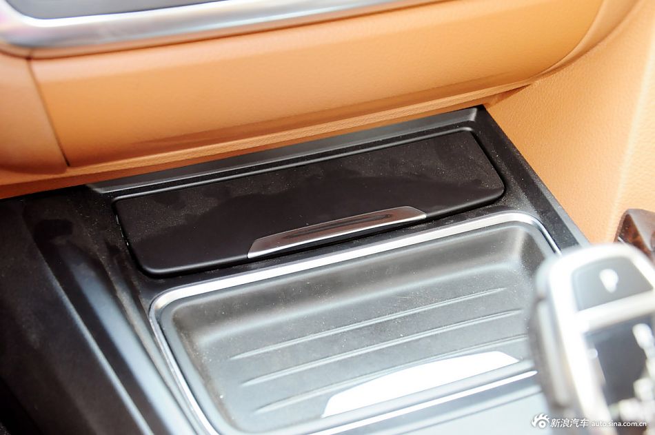 2013款宝马3系长轴距版实拍