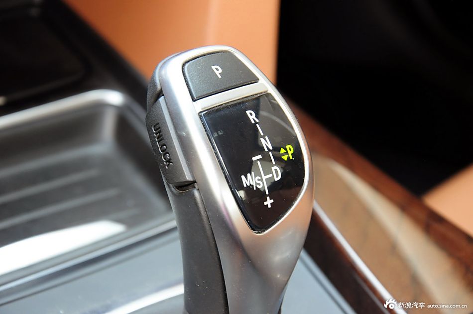 2013款宝马3系长轴距版实拍