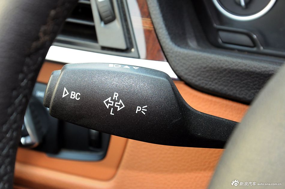 2013款宝马3系长轴距版实拍