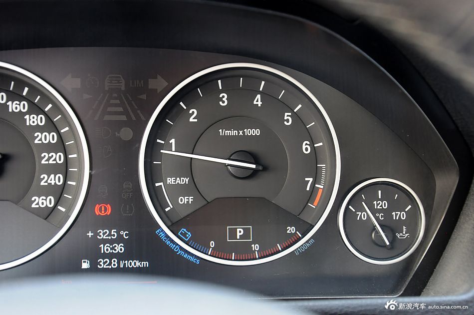 2013款宝马3系长轴距版实拍