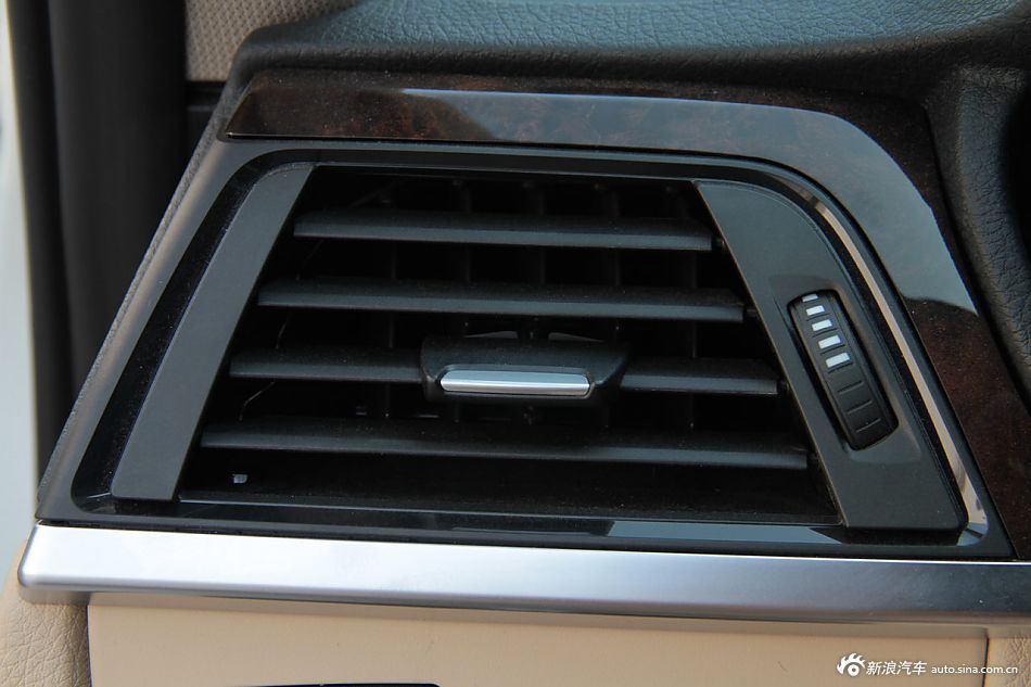 2013款宝马3系到店实拍