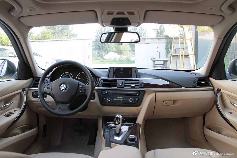 2013款宝马3系到店实拍