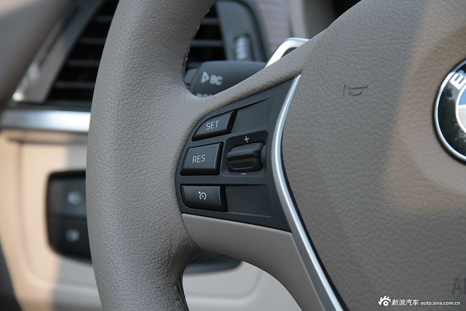 2013款宝马3系到店实拍