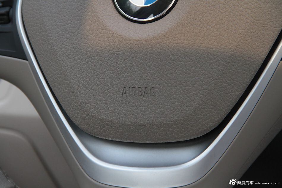 2013款宝马3系到店实拍