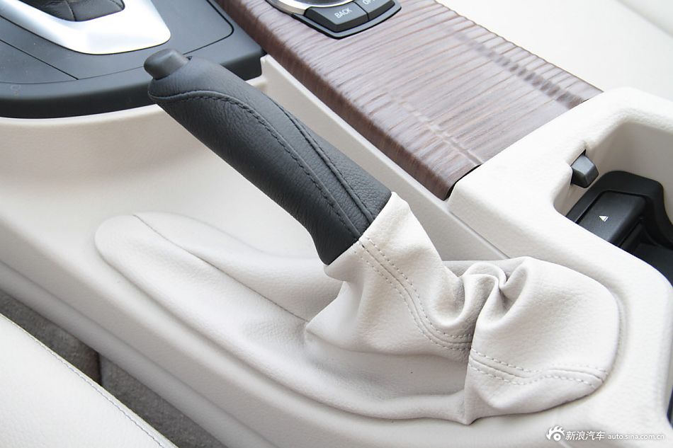 2013款宝马3系到店实拍