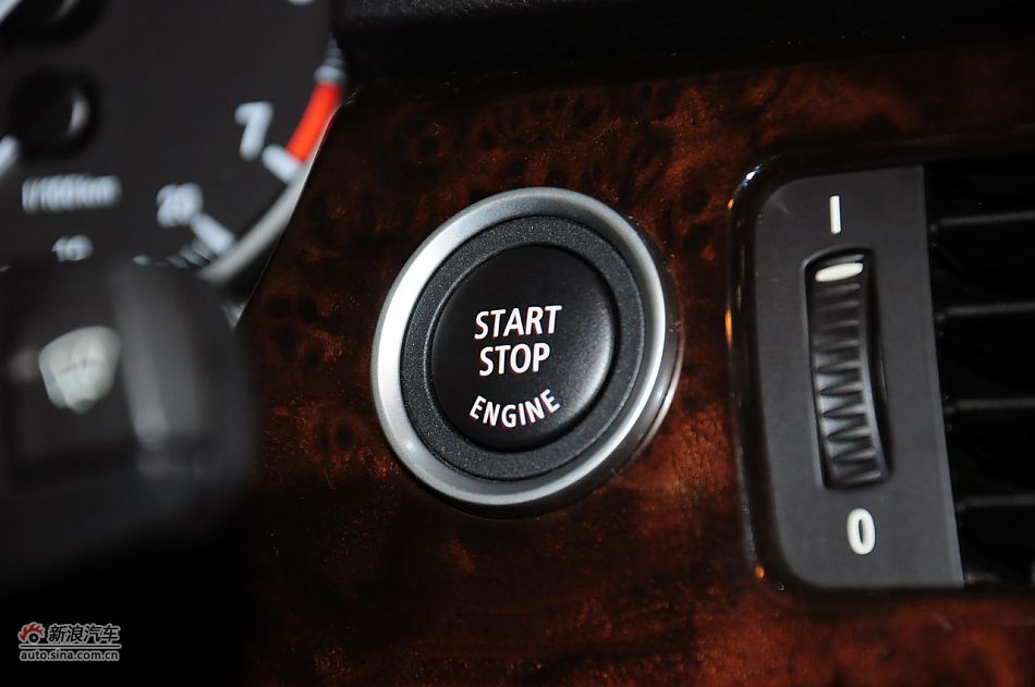 2012款宝马3系实拍