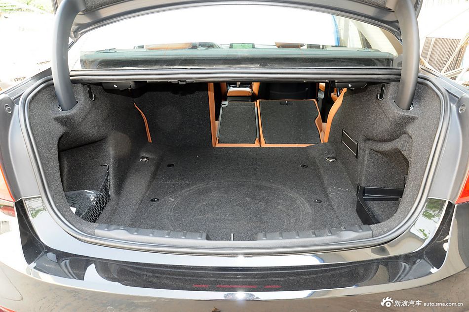 2013款宝马3系长轴距版实拍