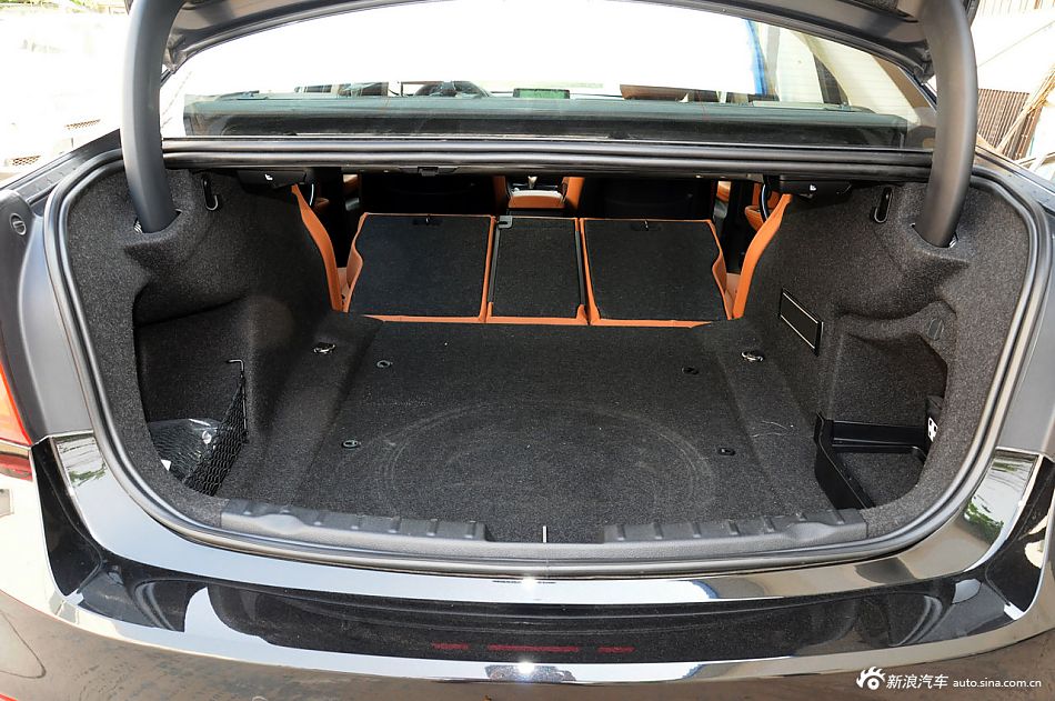 2013款宝马3系长轴距版实拍