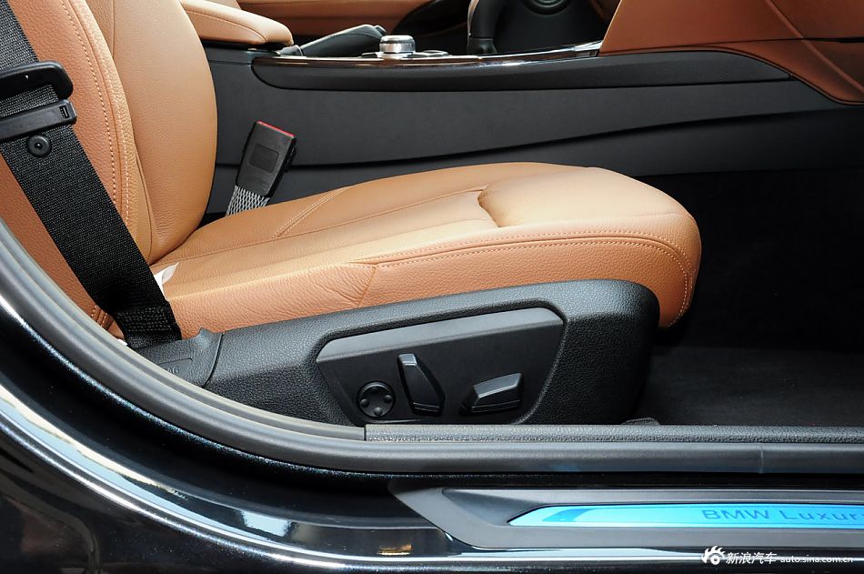 2013款宝马3系长轴距版实拍