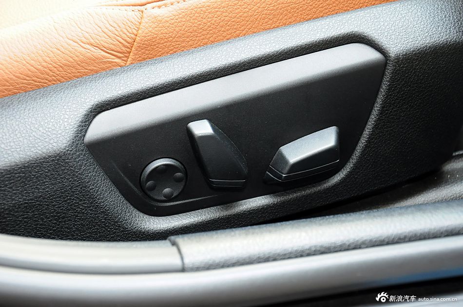 2013款宝马3系长轴距版实拍