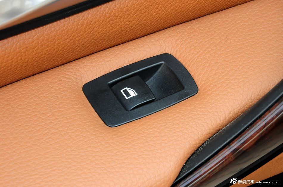 2013款宝马3系长轴距版实拍