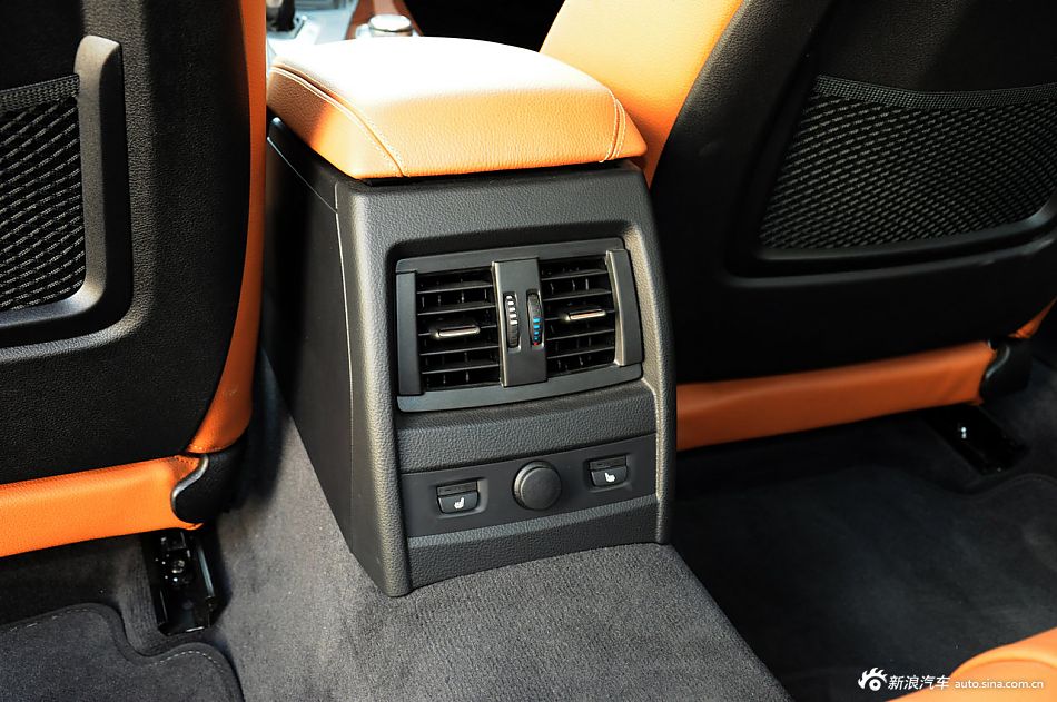 2013款宝马3系长轴距版实拍