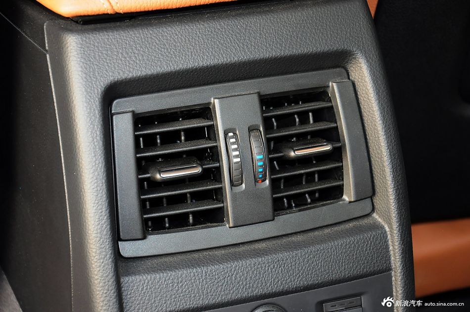 2013款宝马3系长轴距版实拍