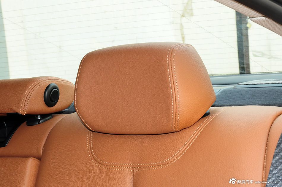 2013款宝马3系长轴距版实拍