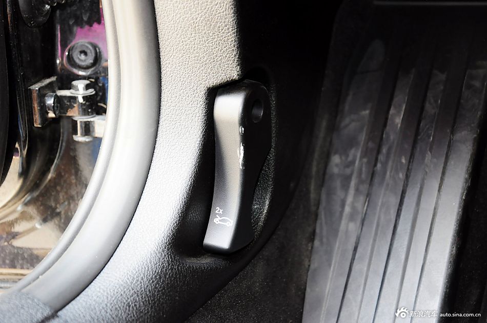 2013款宝马3系长轴距版实拍