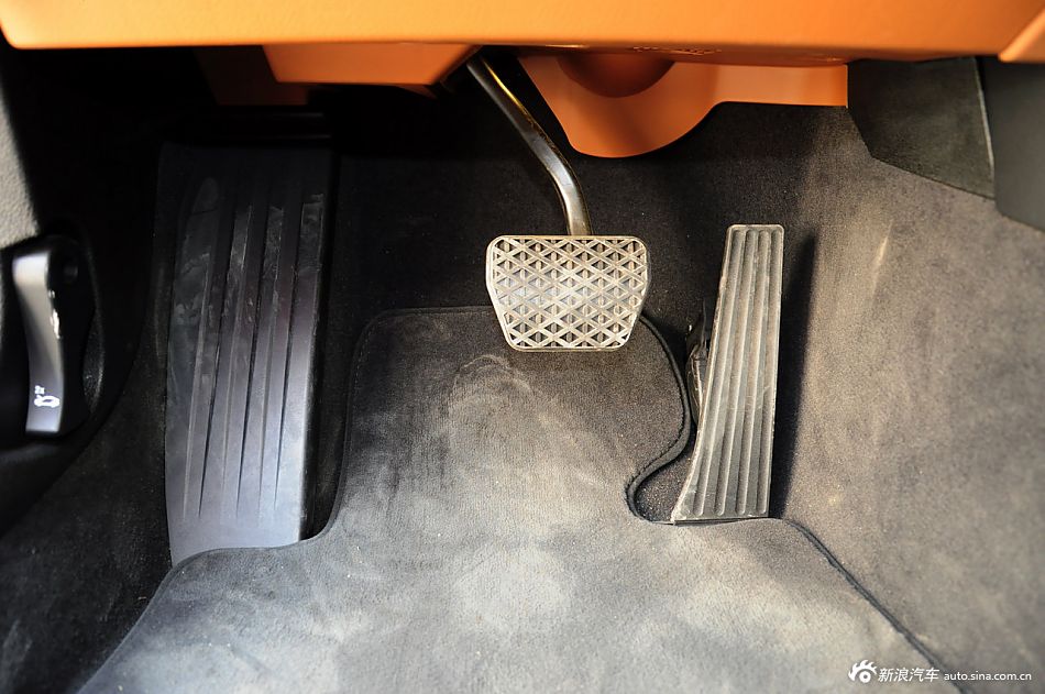 2013款宝马3系长轴距版实拍