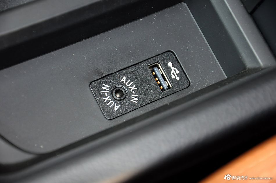 2013款宝马3系长轴距版实拍