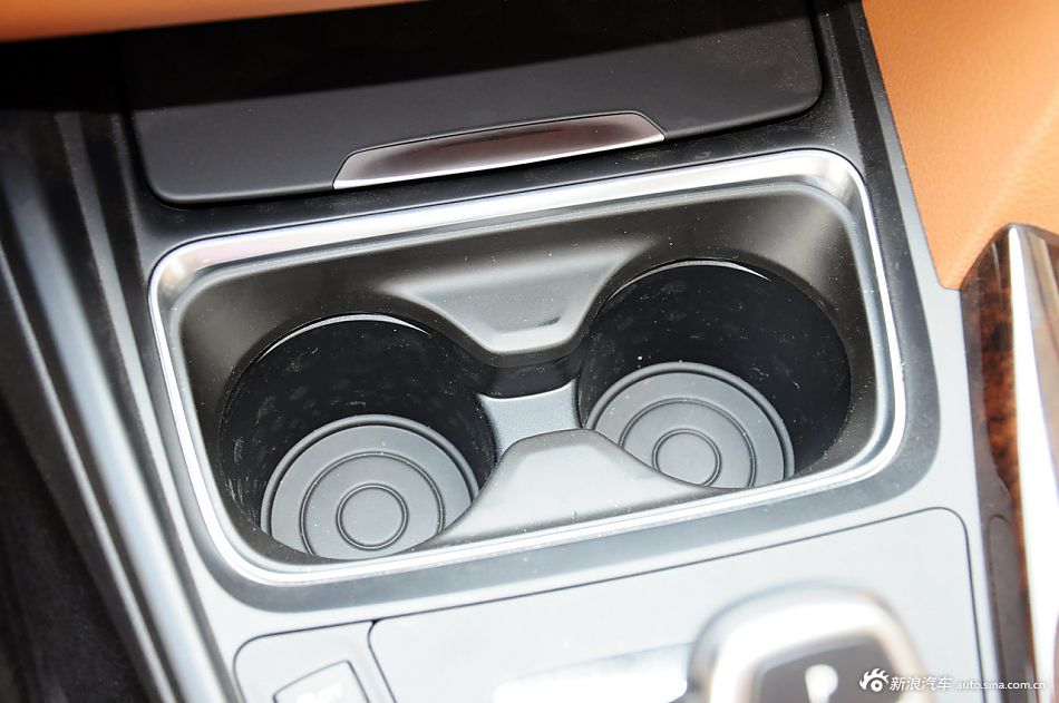 2013款宝马3系长轴距版实拍