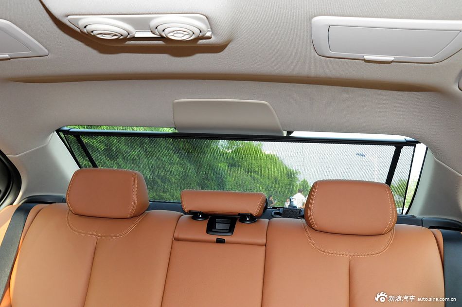 2013款宝马3系长轴距版实拍