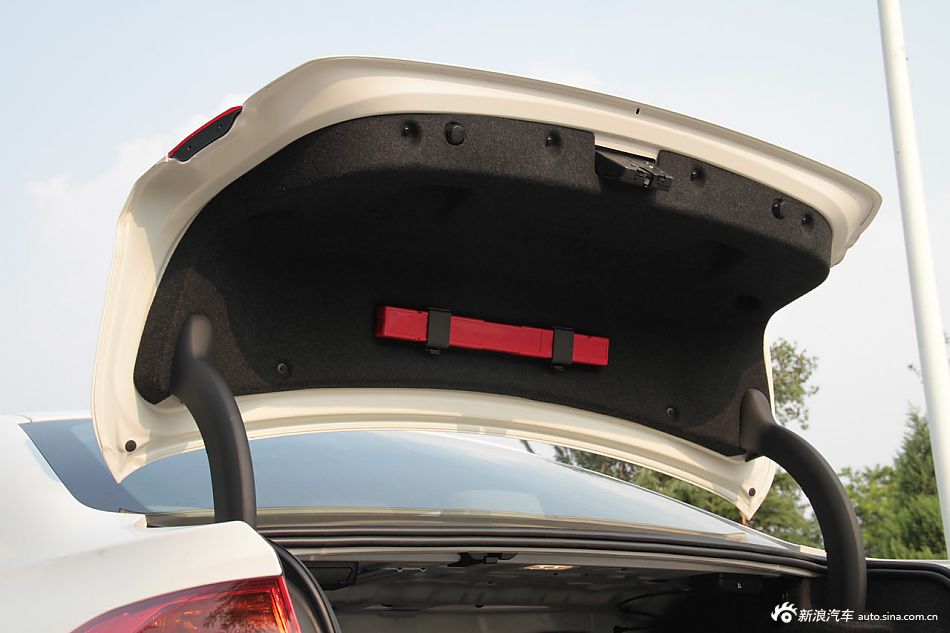 2013款宝马3系到店实拍