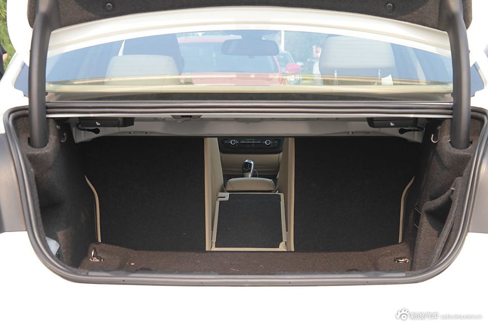 2013款宝马3系到店实拍