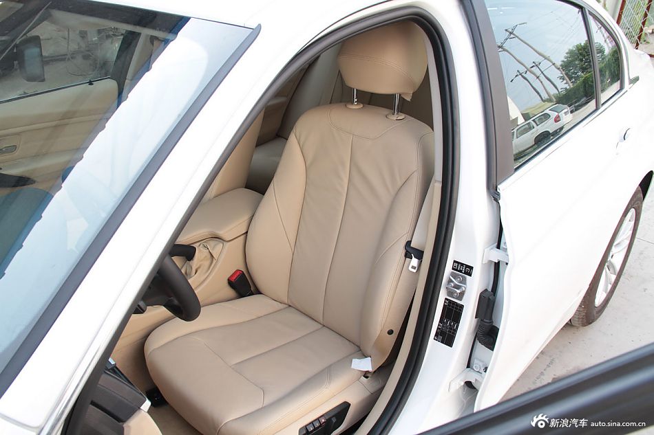 2013款宝马3系到店实拍