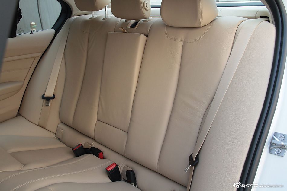 2013款宝马3系到店实拍