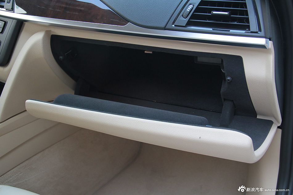 2013款宝马3系到店实拍