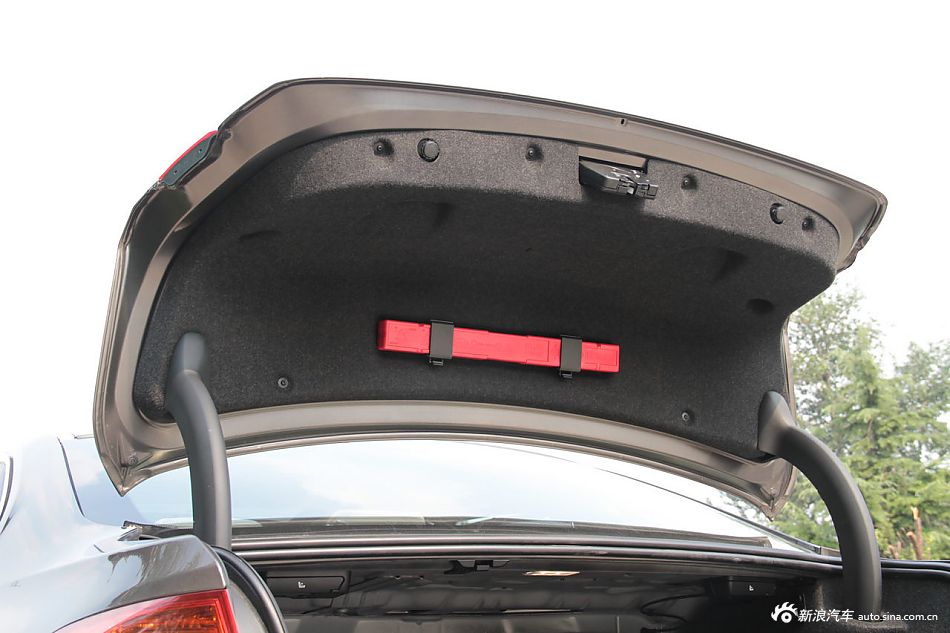 2013款宝马3系到店实拍