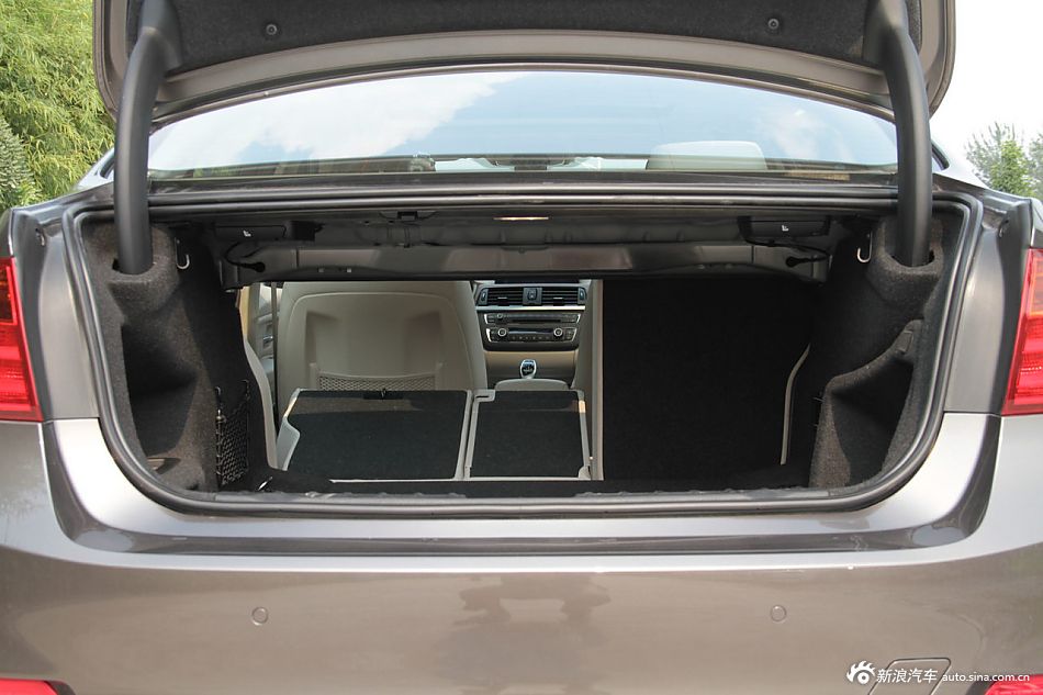 2013款宝马3系到店实拍