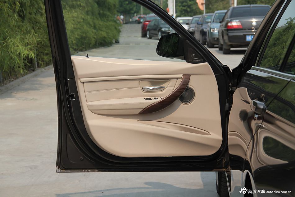 2013款宝马3系到店实拍