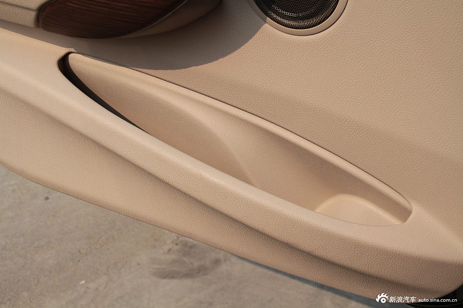 2013款宝马3系到店实拍