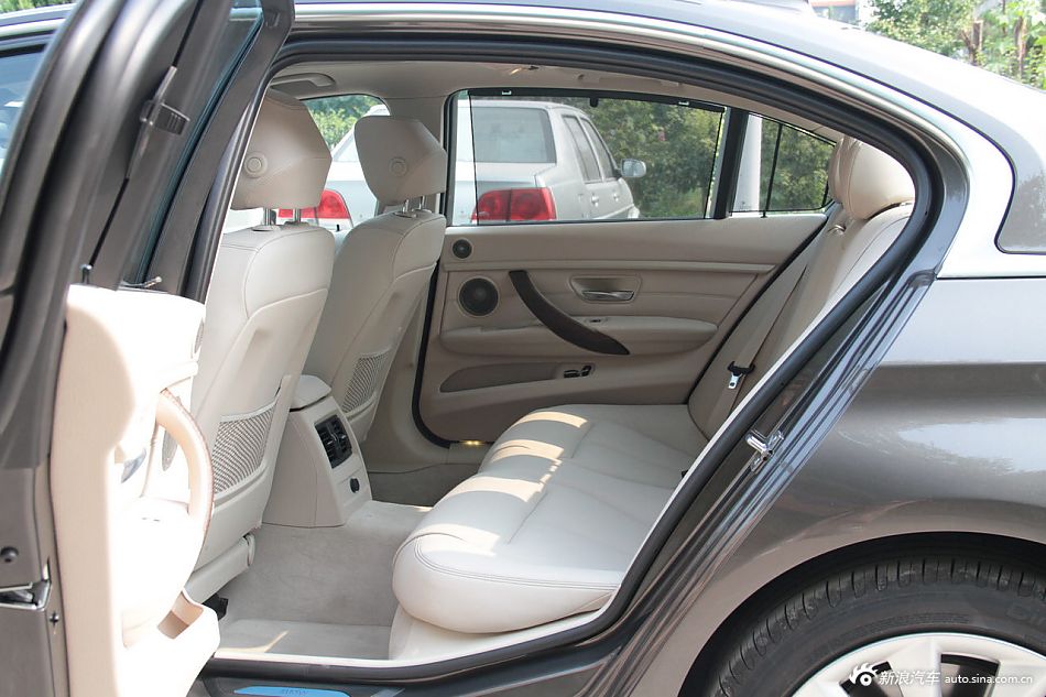 2013款宝马3系到店实拍