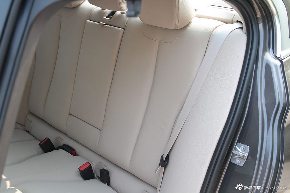 2013款宝马3系到店实拍