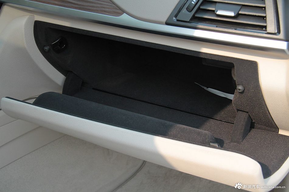 2013款宝马3系到店实拍