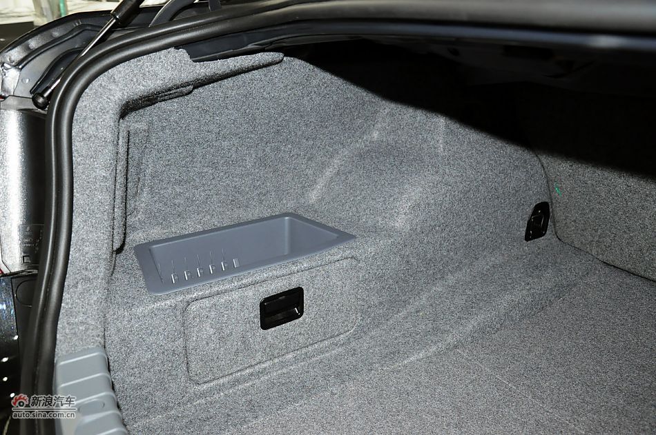 2012款宝马3系实拍