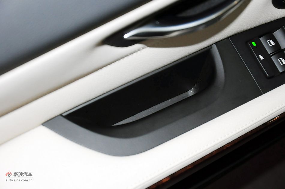 2012款宝马3系实拍