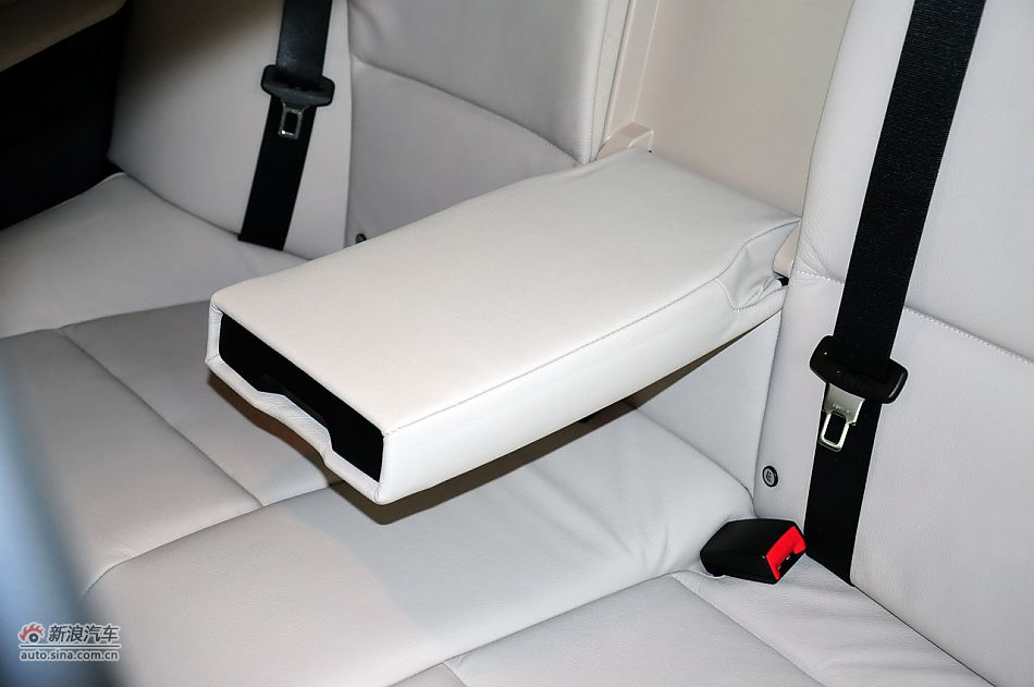 2012款宝马3系实拍