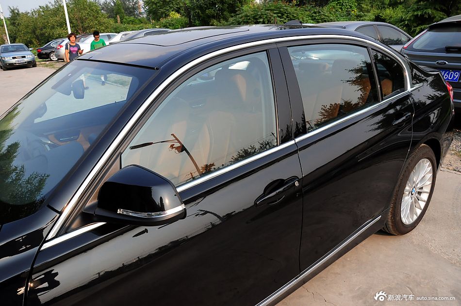 2013款宝马3系长轴距版实拍