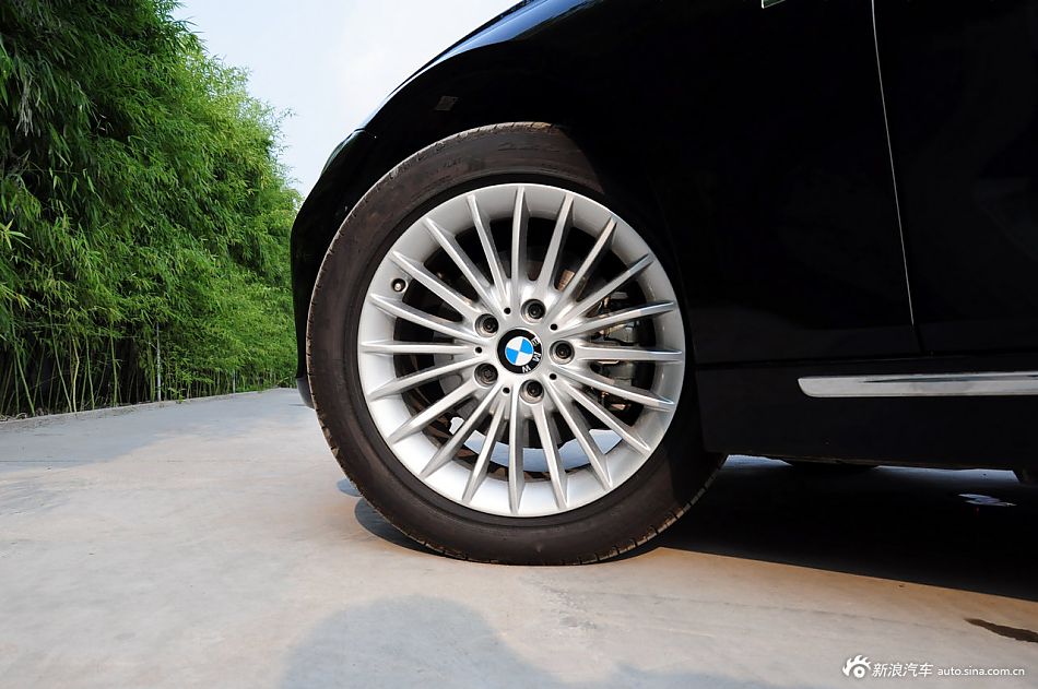 2013款宝马3系长轴距版实拍
