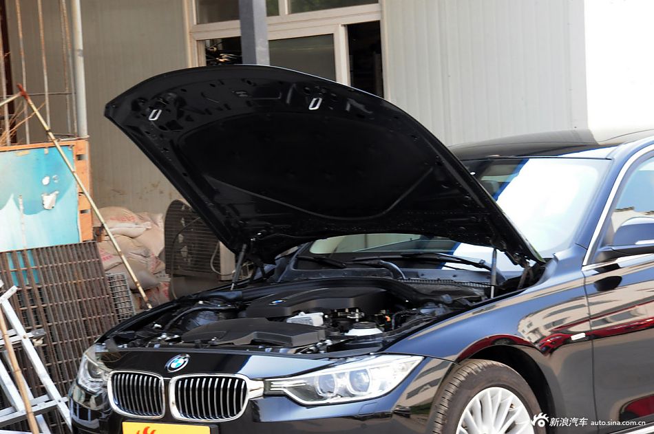 2013款宝马3系长轴距版实拍